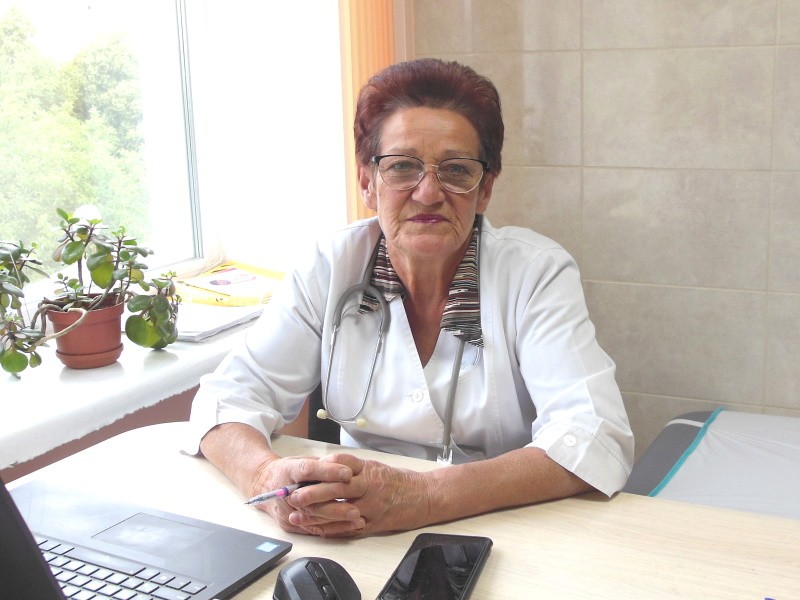 Не уявляла себе ніким, крім медика