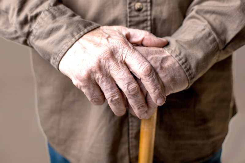 Зупинити хворобу Паркінсона наразі не можна, однак попереджувати/стримувати – необхідно