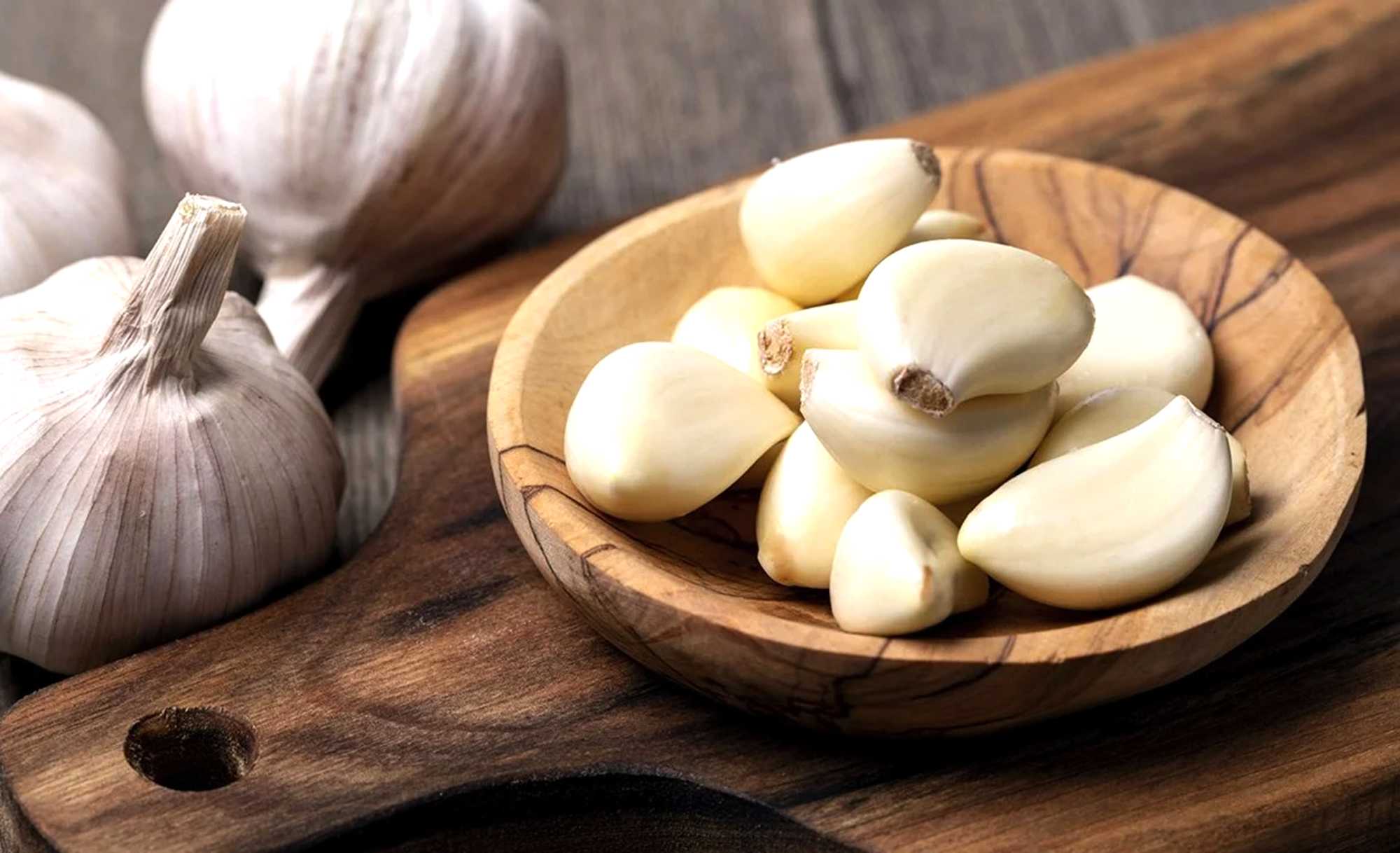 Часник 🧄 сім хвороб лікує