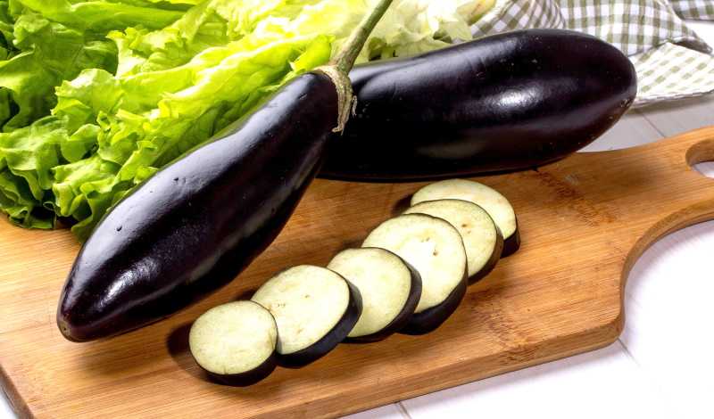 Баклажани: чим корисні й коли можна запропонувати дітям?