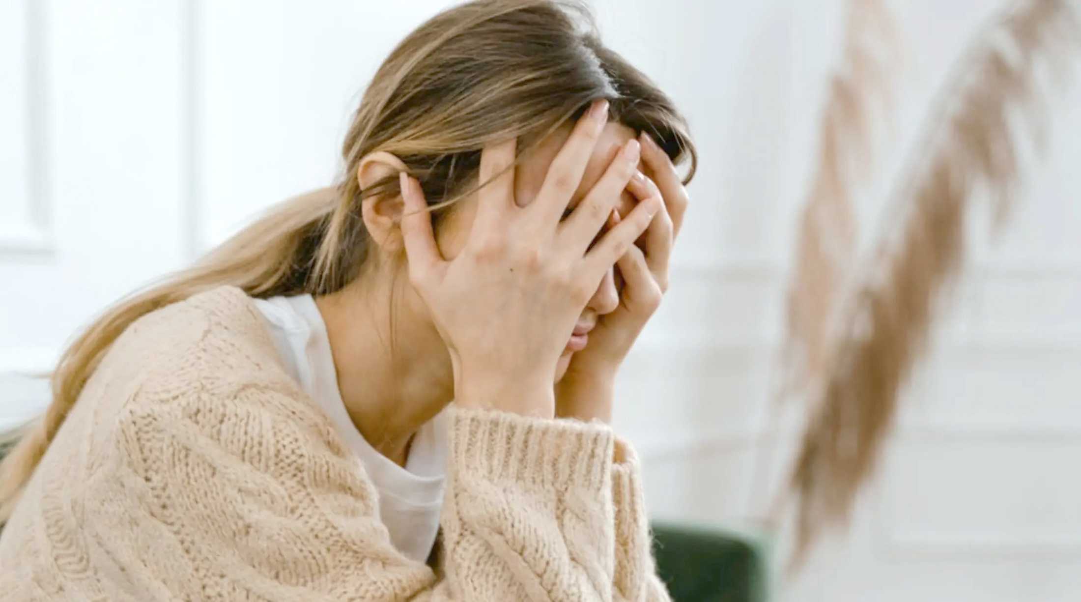 «4–7–8»: дихальна техніка, яка приборкує стрес