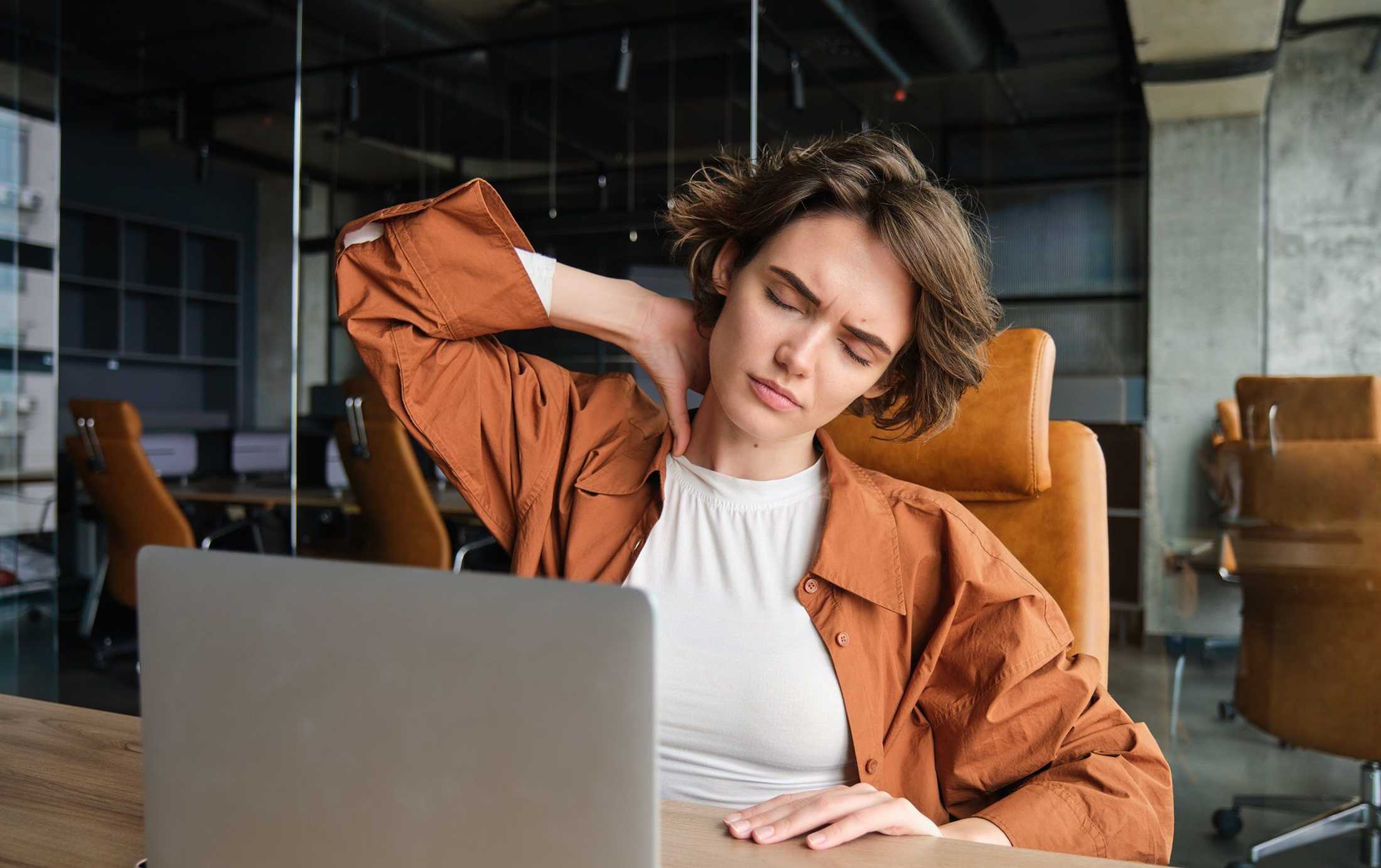 Фітнес на роботі: вправи для поліпшення мозкового кровообігу