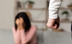 Як діяти, коли зіштовхнулися з сексуалізованим насильством?