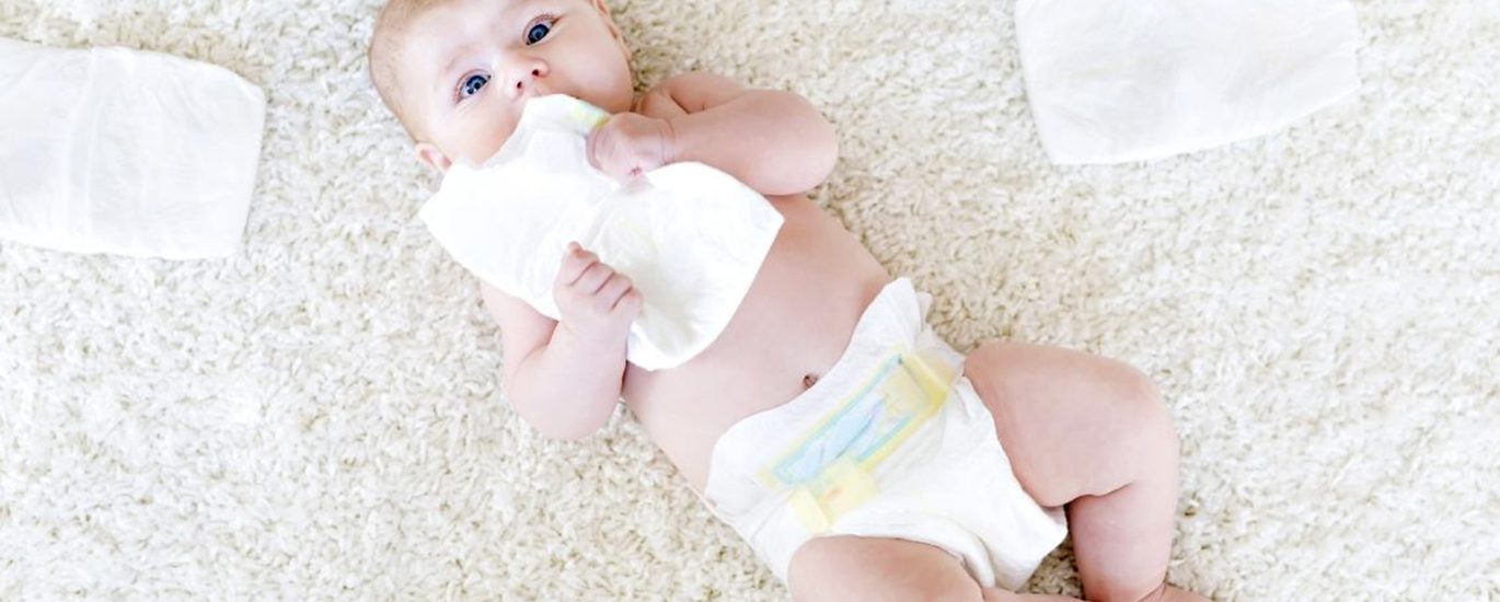 Підгузки: 7 правил, які збережуть сіднички малюка сухими та здоровими